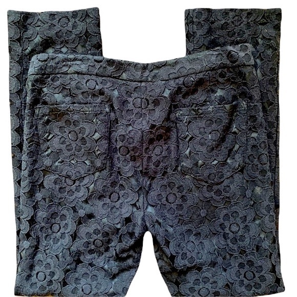 Chelsea & Violet Fully Lined Lace Black Pants - 8 - Picture 2 of 5